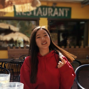 Meet your Posher, Leah